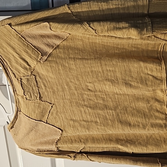 Top - Picture 5 of 6